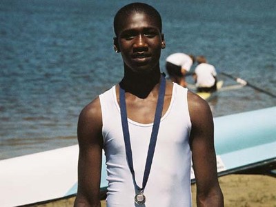 Lunga Mcetywa winning 4th junior scull